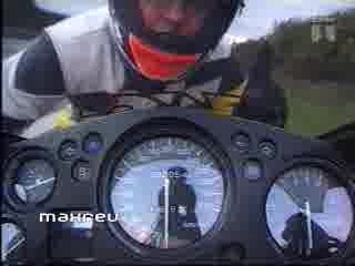 Illegal Street Racing-1150bhp Nissan Skyline On Street.wmv